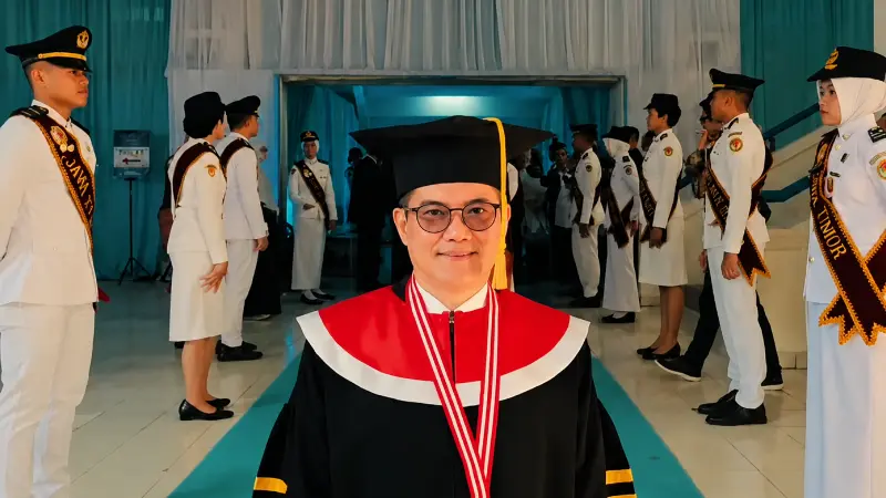 Prosesi wisuda menjadi penanda keberhasilan sebuah perjalanan akademik sekaligus awal pengabdian dengan bekal ilmu pengetahuan yang semakin kuat untuk kemajuan Minahasa Utara.(Foto: Diskominfo Minut)