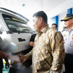 Gubernur Yulius Selvanus