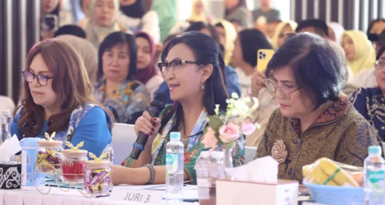 Anik Yulius Selvanus