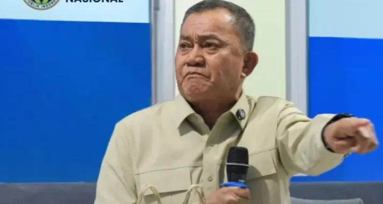 Letjen TNI (Purn) Lodewyk Pusung