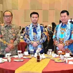 Kebersamaan Wagub Sulut Victor Mailangkay dan Wagub Jatim, Emil Dardak pada kegiatan Misi Dagang dan Investasi antara Pemerintah Provinsi Sulawesi Utara dan Pemerintah Provinsi Jawa Timur yang digelar di Manado, Kamis (4/6/2026).(Foto: dok. JIPS)