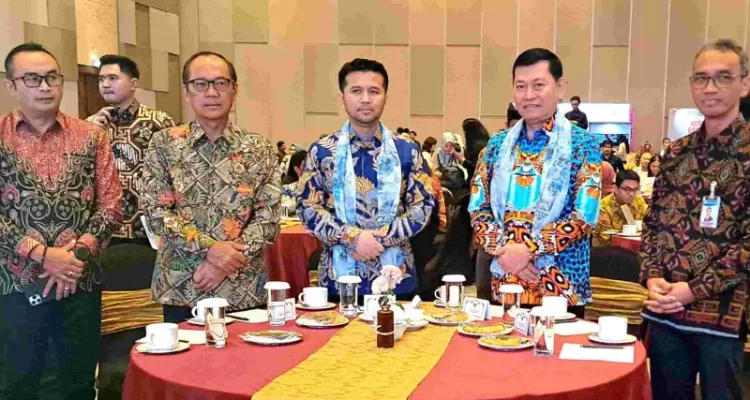 Kebersamaan Wagub Sulut Victor Mailangkay dan Wagub Jatim, Emil Dardak pada kegiatan Misi Dagang dan Investasi antara Pemerintah Provinsi Sulawesi Utara dan Pemerintah Provinsi Jawa Timur yang digelar di Manado, Kamis (4/6/2026).(Foto: dok. JIPS)