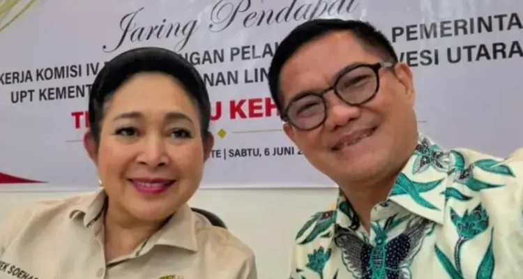 Bupati Minahasa Utara, Joune Ganda, mengambil foto selfie bersama Ketua Komisi IV DPR RI, Titiek Soeharto, dalam kunjungan ke MSM, Sabtu (6/6/2026).