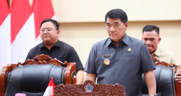Gubernur Sulut, Yulius Selvanus, dalam Rapat Paripurna DPRD Sulut, Selasa (23/6/2026).(Foto: dok. Diskominfo Sulut)