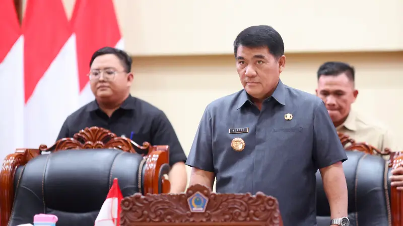 Gubernur Sulut, Yulius Selvanus, dalam Rapat Paripurna DPRD Sulut, Selasa (23/6/2026).(Foto: dok. Diskominfo Sulut)