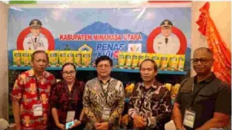 Sekda Minut Novly Wowiling, memimpin rombongan Minahasa Utara pada PENAS XVII di Gorontalo.