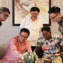 Bupati Minut Joune Ganda, menemui Macbul Budiman di Jakarta serta mendampingi untuk dipertemukan kembali bersama keluarganya di Minahasa Utara.