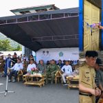 Bupati Michael Thungari bersama Forkopimda saat meninjau harga bapok di pasar towo’e dan resmikan kios pangan awu.