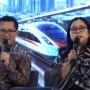 Bupati Minahasa Utara Joune Ganda (kiri) dan Public Infrastructure Finance PT SMI, Astri Gautama (Kanan).