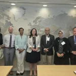 Ketua LAROMA, Iswan Sual (kanan) tampil memperkenalkan adat Malesung di Amerika Serikat.(foto: dok. LAROMA)