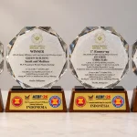 PT PLN (Persero) melalui PLN Nusantara Power dan PLN Indonesia Power meraih empat penghargaan ASEAN Energy Awards 2026 di Manila, Filipina. Penghargaan ini diraih melalui inovasi hidrogen hijau, gedung hemat energi, PLTS Terapung Cirata, serta integrasi biomassa dan smart energy management. Capaian ini memperkuat komitmen PLN Group dalam mendorong energi bersih dan transisi energi berkelanjutan.